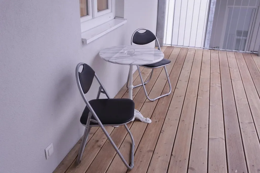 Casa Nostra - Ruhige Stadtwohnung Mit Balkon Vienna Apartment