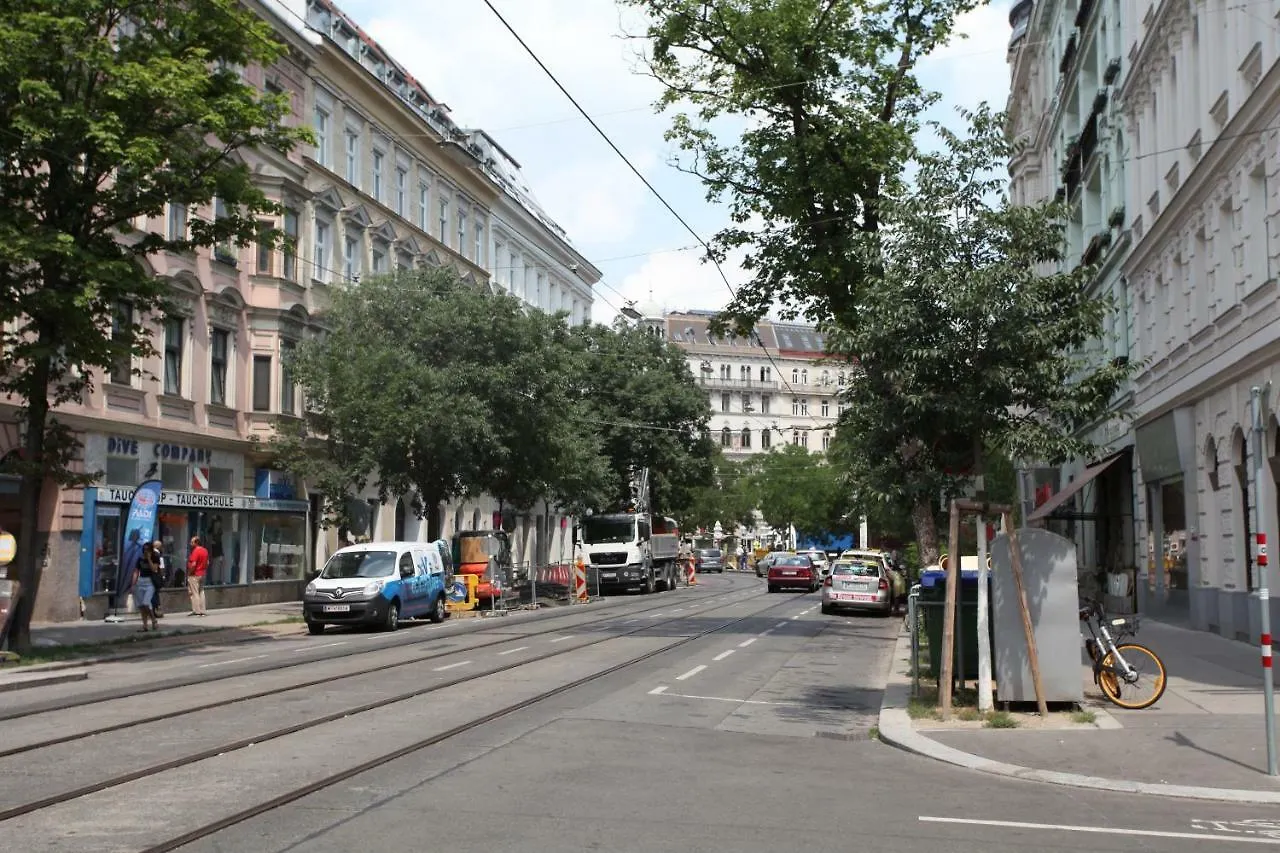 Apartment Casa Nostra - Ruhige Stadtwohnung Mit Balkon Vienna