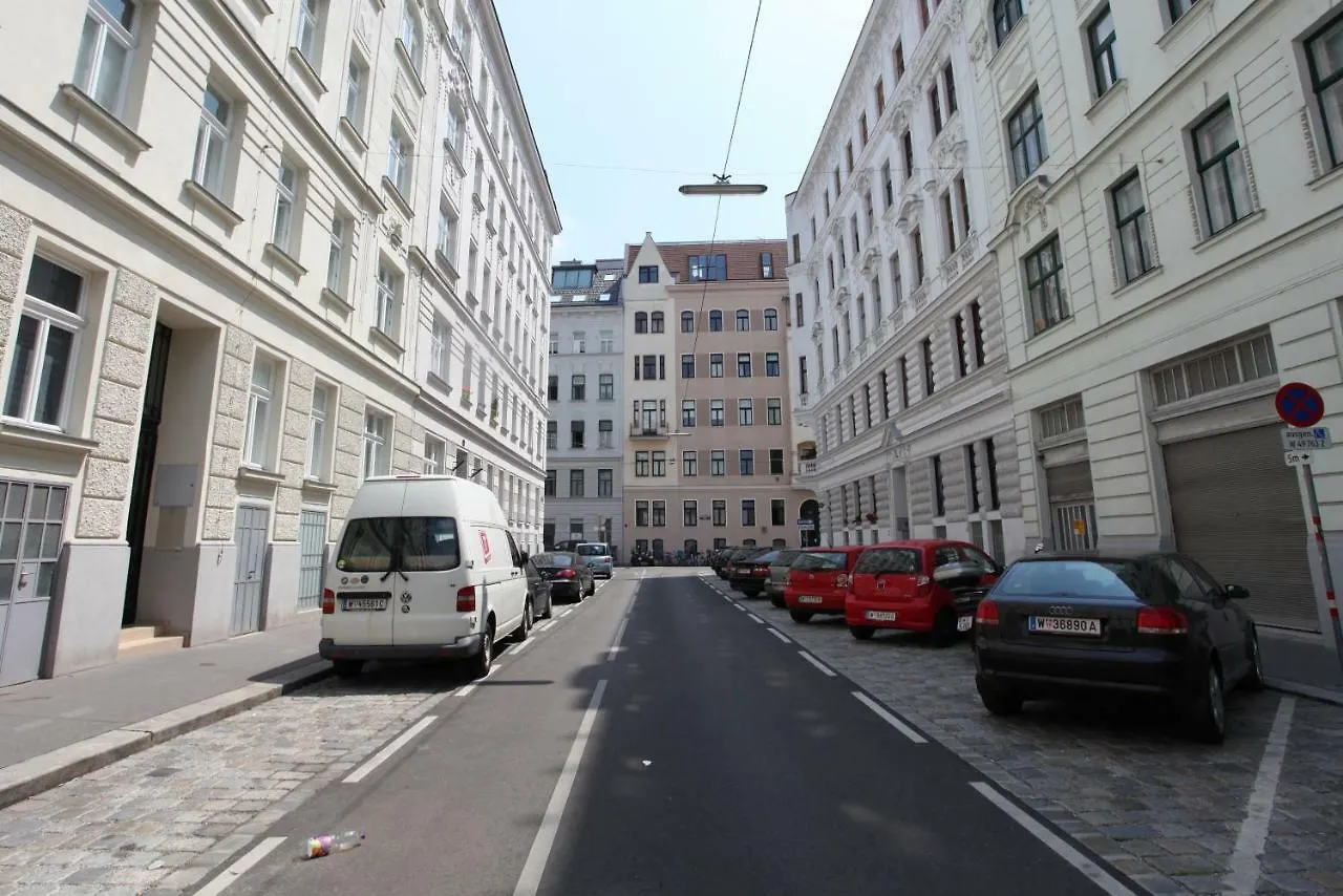 Apartment Casa Nostra - Ruhige Stadtwohnung Mit Balkon Vienna Austria